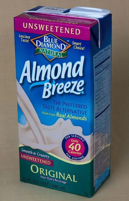 can cockatiels drink almond milk